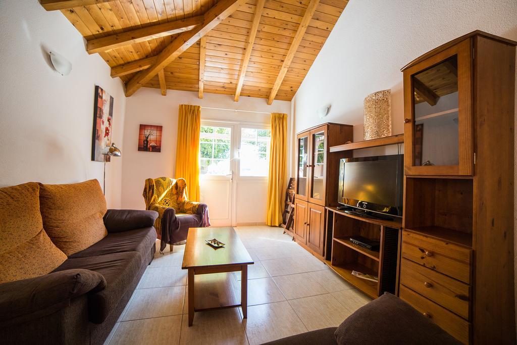 Bungalow Serenada コラレホ エクステリア 写真